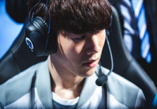 双打比赛中 双打比赛中